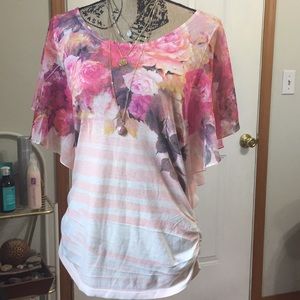 Espresso pullover Floral top.